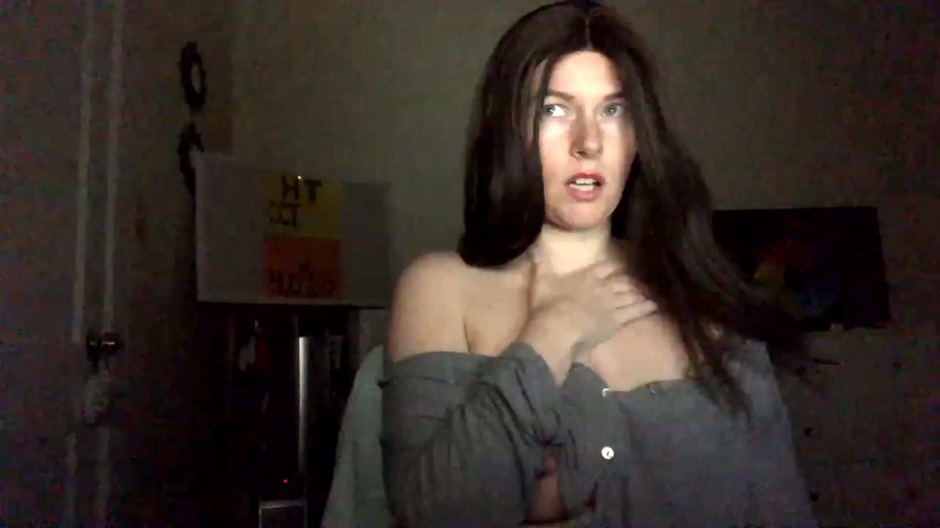 Gallery image thumbnail from IvoryGrey's myfreecams stream on, 11/21/2022, 08:04 image 4 of 20