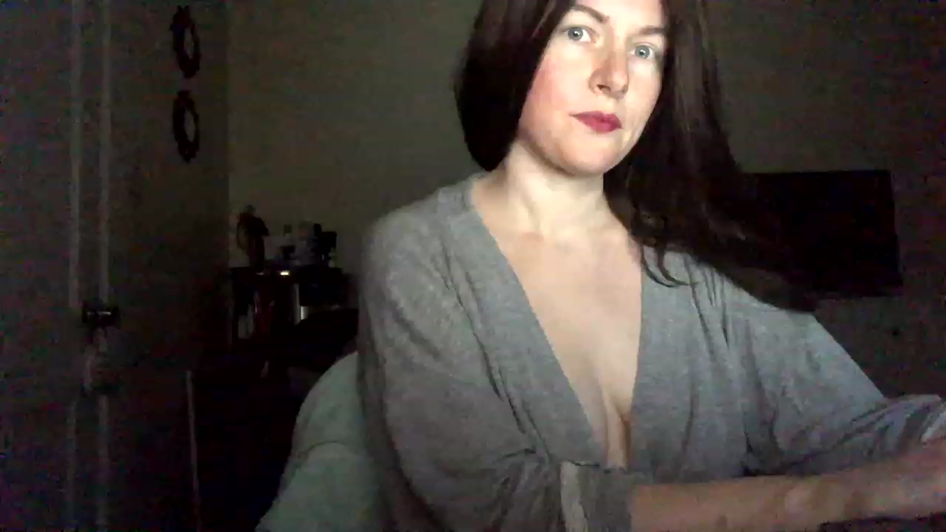 Gallery image thumbnail from IvoryGrey's myfreecams stream on, 12/02/2022, 09:10 image 5 of 20