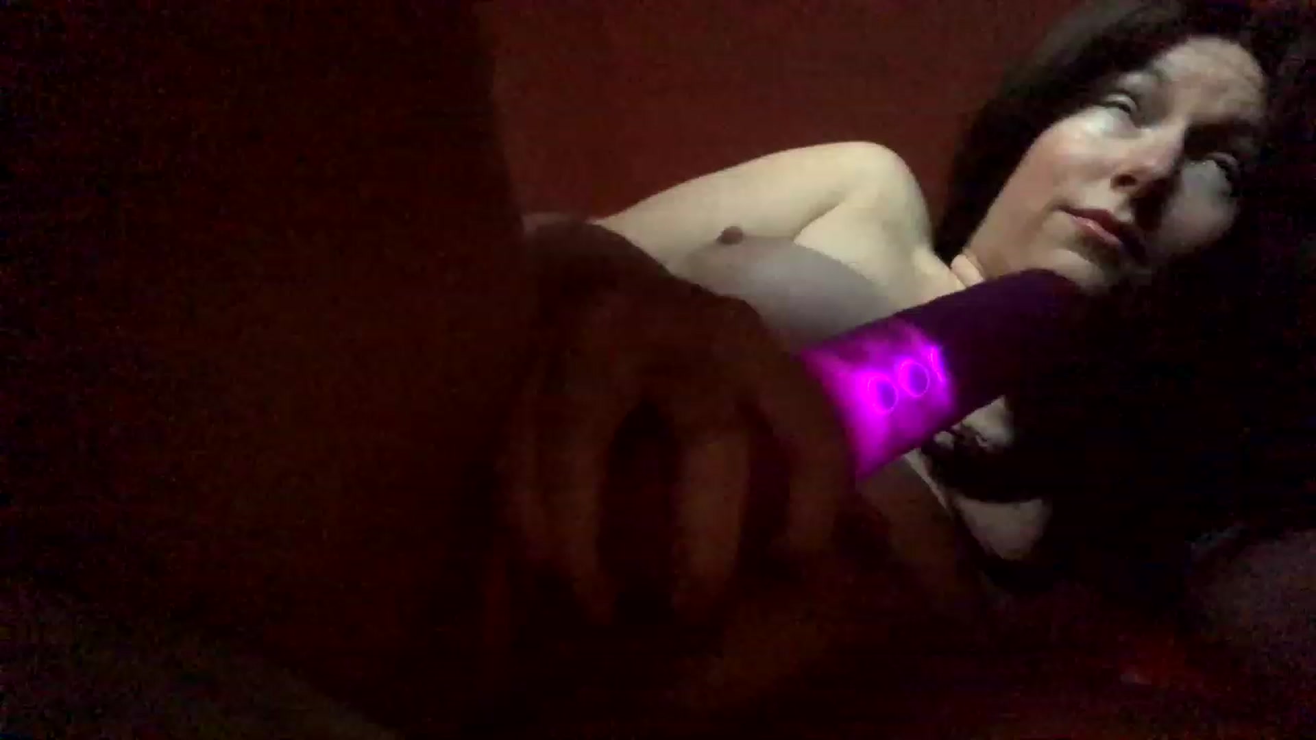 Gallery image thumbnail from IvoryGrey's myfreecams stream on, 12/19/2022, 09:14 image 7 of 20