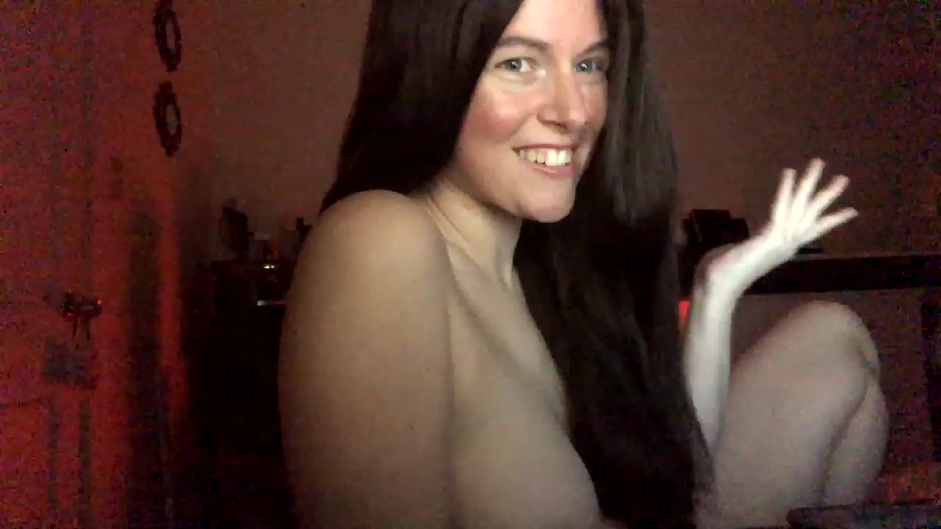 Gallery image thumbnail from IvoryGrey's myfreecams stream on, 12/19/2022, 09:14 image 12 of 20