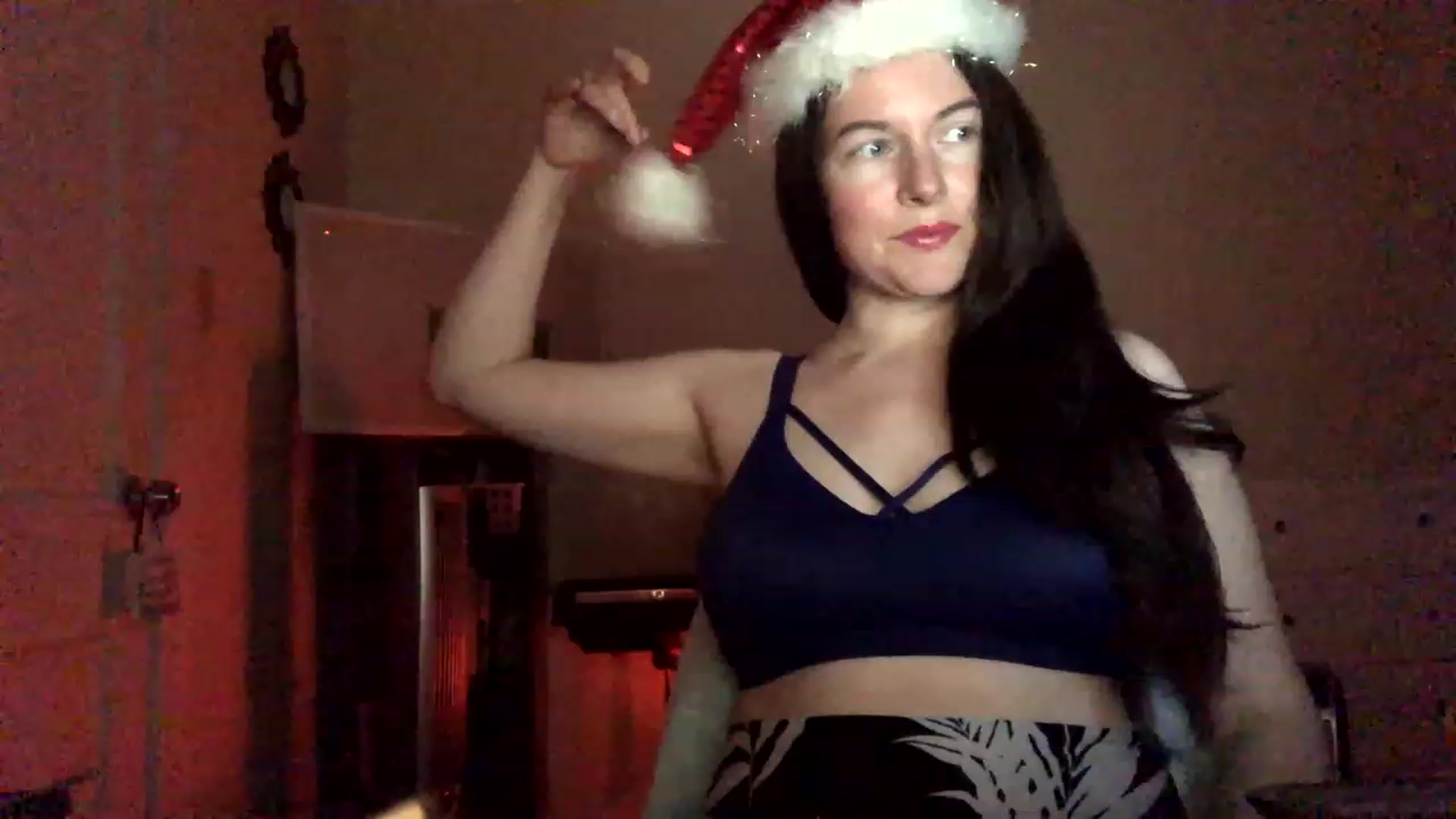 Gallery image thumbnail from IvoryGrey's myfreecams stream on, 12/26/2022, 07:15 image 6 of 20