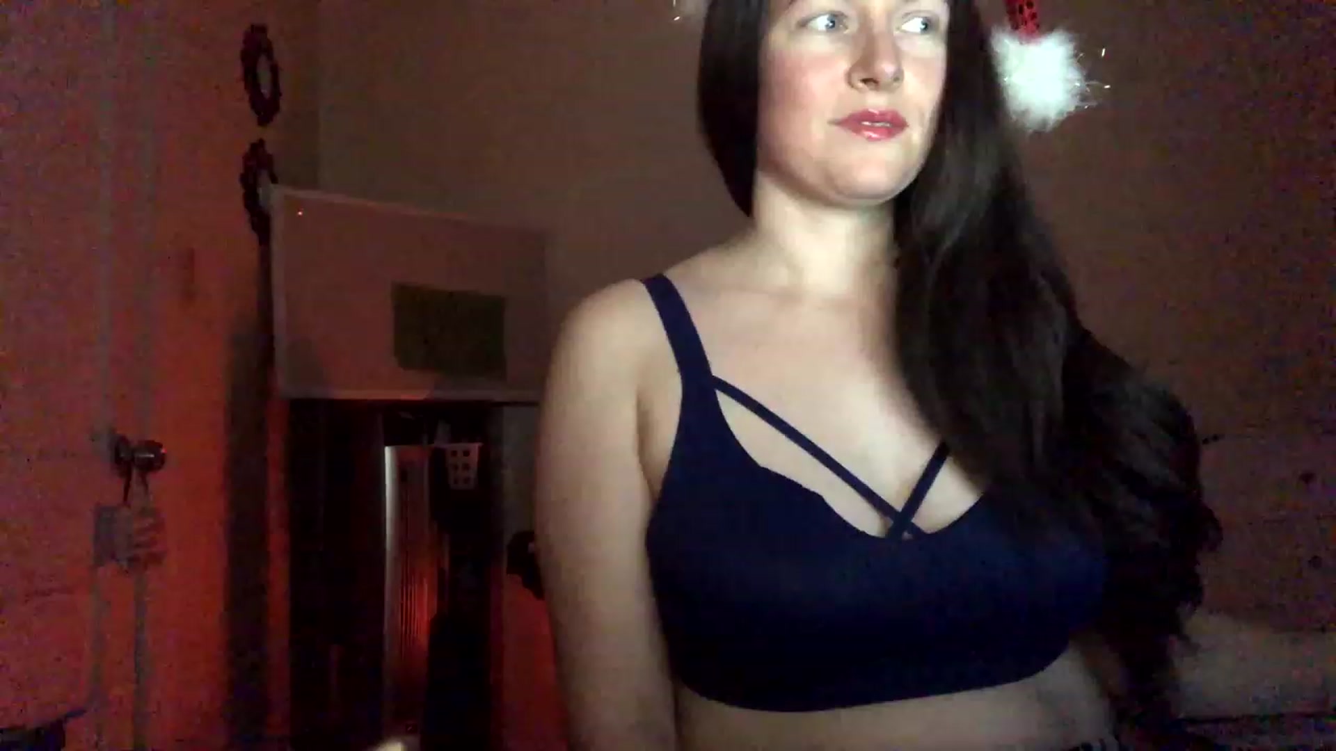 Gallery image thumbnail from IvoryGrey's myfreecams stream on, 12/26/2022, 07:15 image 9 of 20