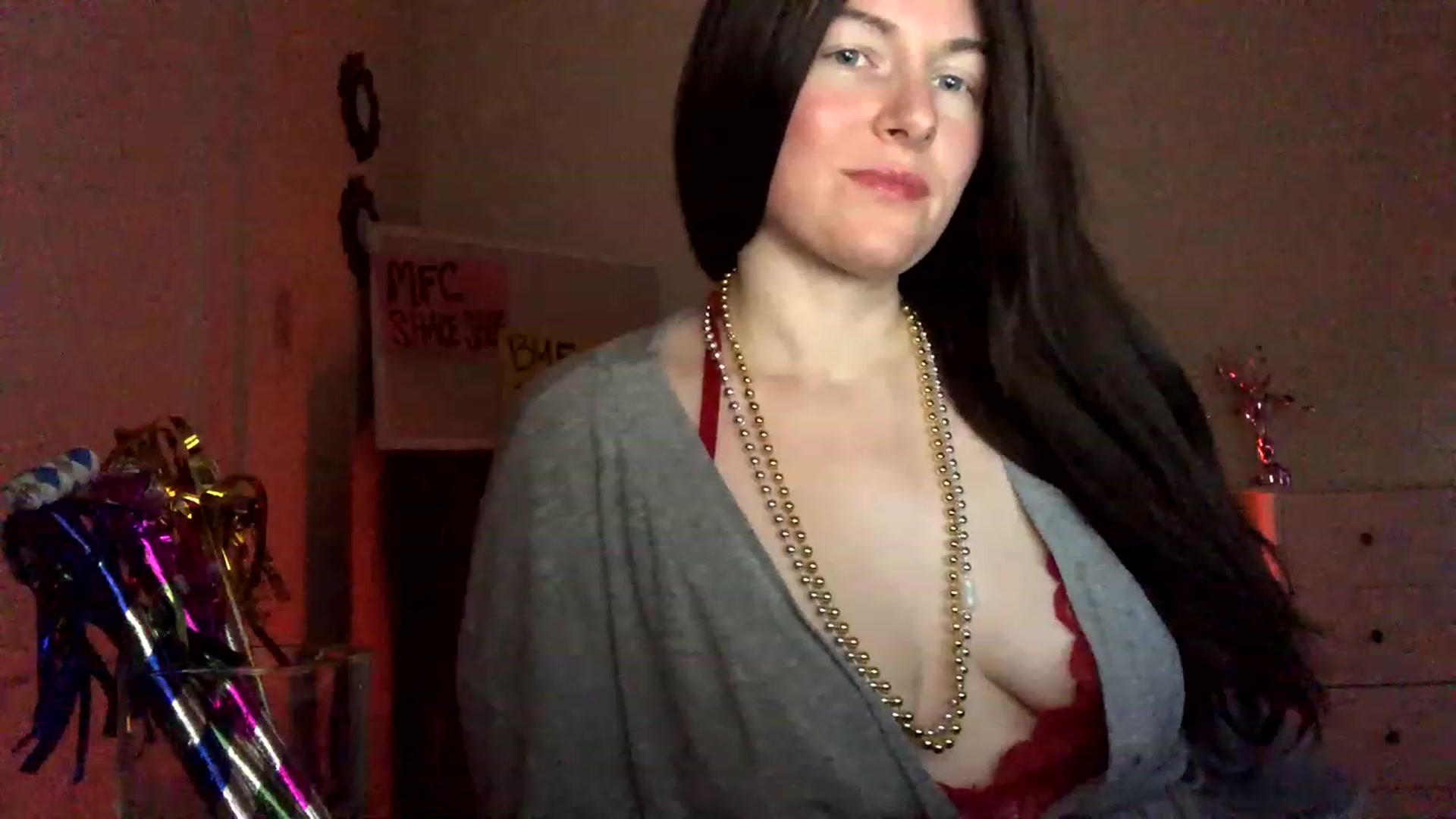 Gallery image thumbnail from IvoryGrey's myfreecams stream on, 12/31/2022, 22:13 image 4 of 20
