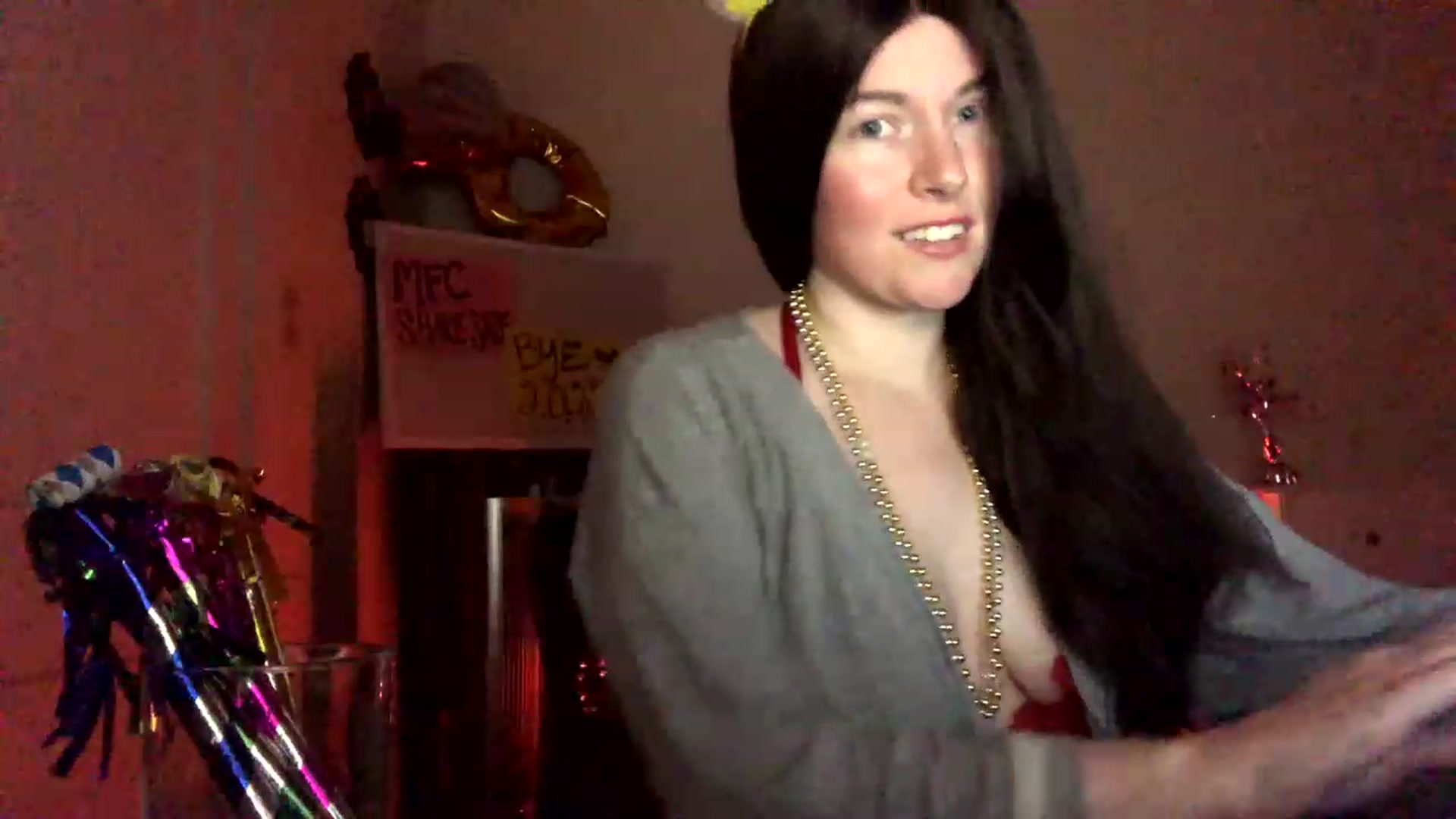 Gallery image thumbnail from IvoryGrey's myfreecams stream on, 12/31/2022, 23:43 image 18 of 20