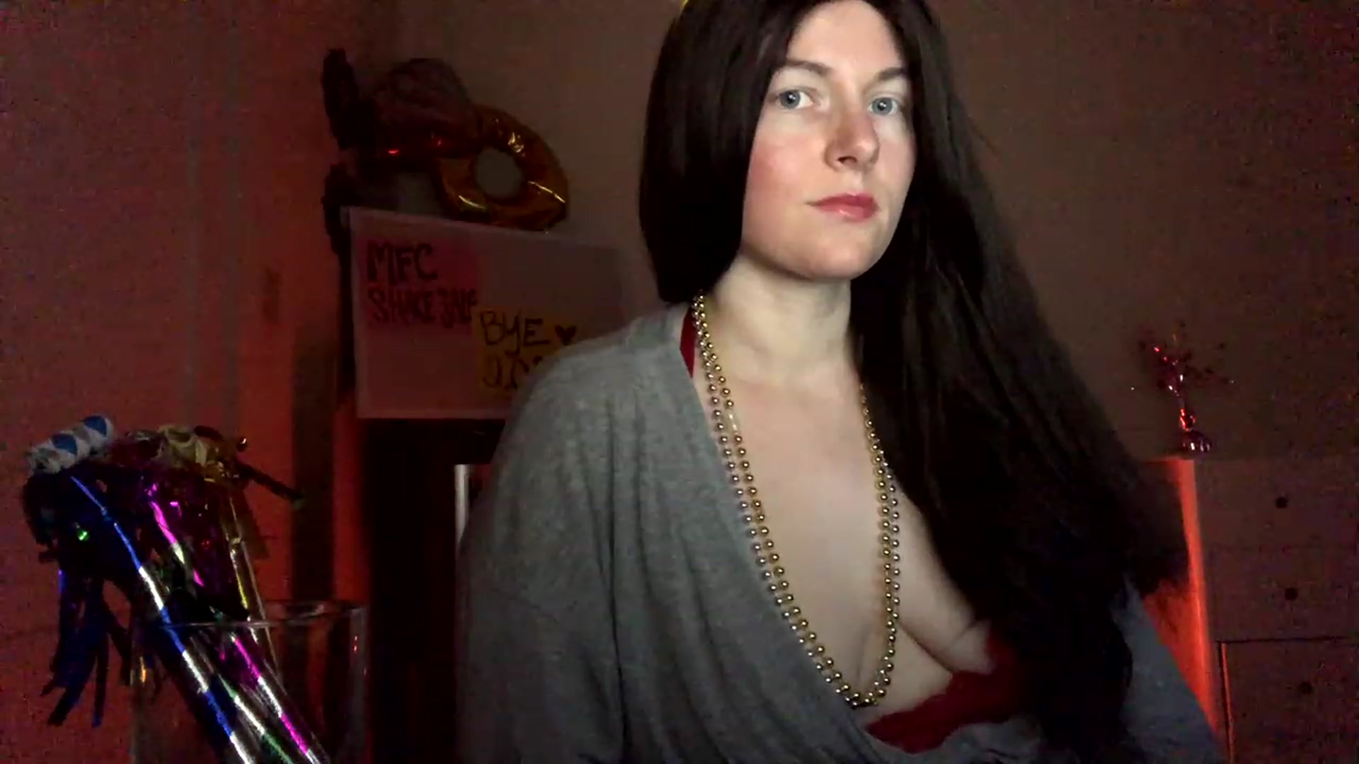 Gallery image thumbnail from IvoryGrey's myfreecams stream on, 12/31/2022, 23:43 image 10 of 20