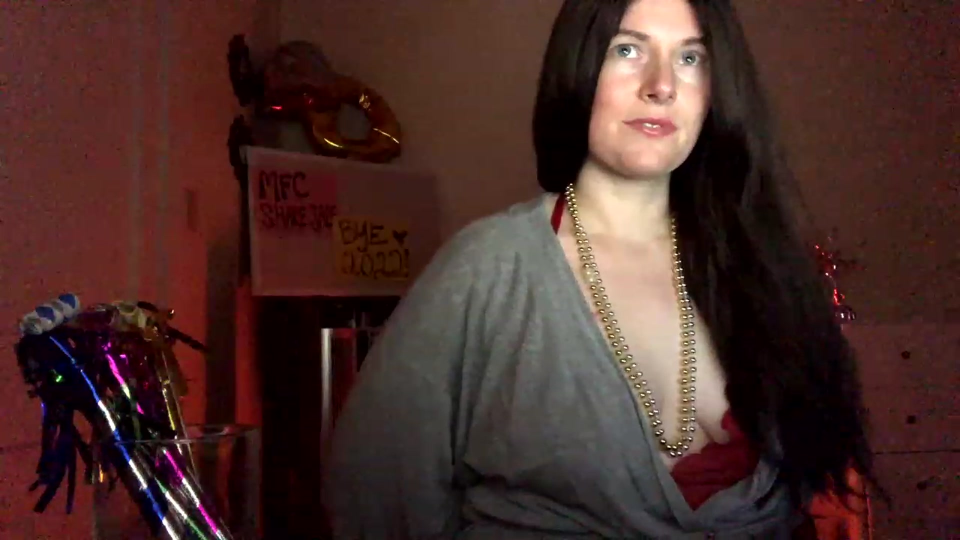 Gallery image thumbnail from IvoryGrey's myfreecams stream on, 12/31/2022, 23:43 image 17 of 20