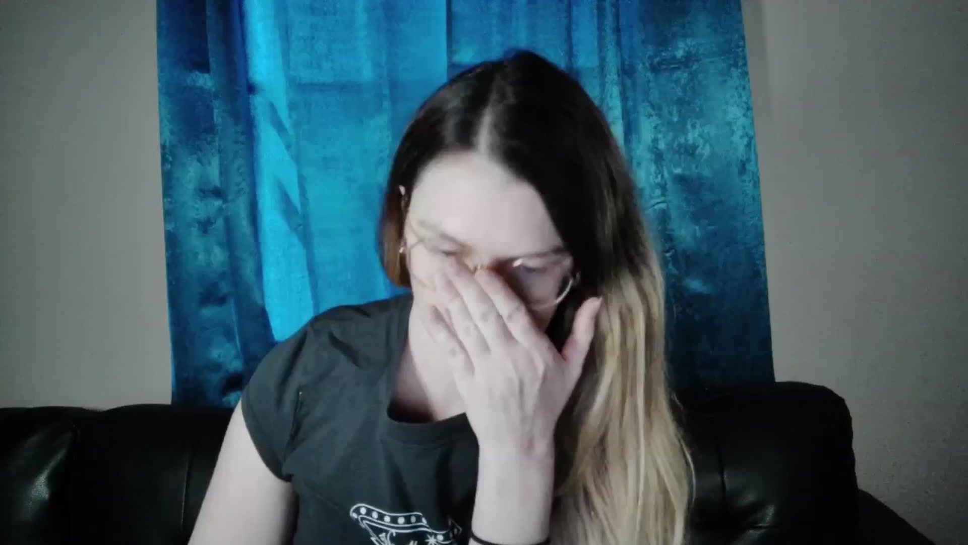 Gallery image thumbnail from Ivorysunday's myfreecams stream on, 04/07/2026, 13:42 image 15 of 20