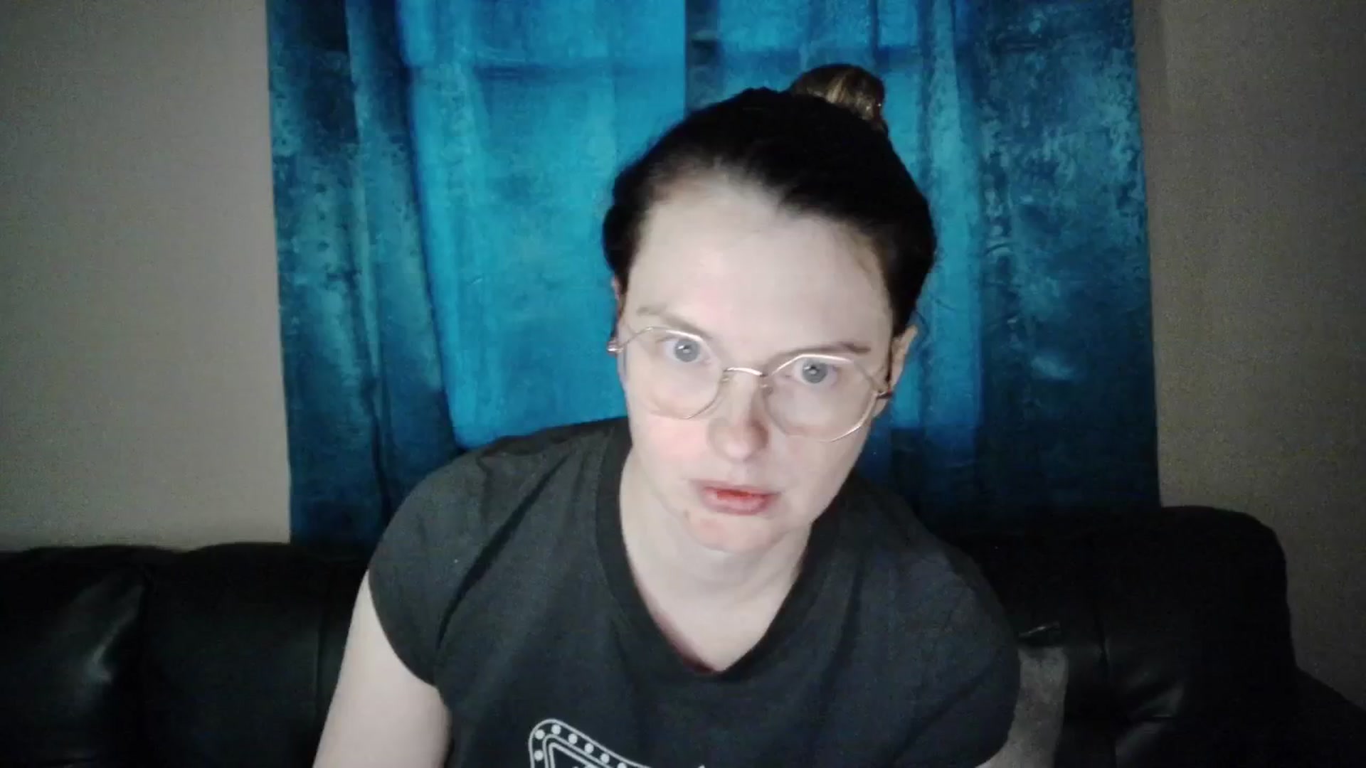 Gallery image thumbnail from Ivorysunday's myfreecams stream on, 04/07/2026, 20:49 image 18 of 20