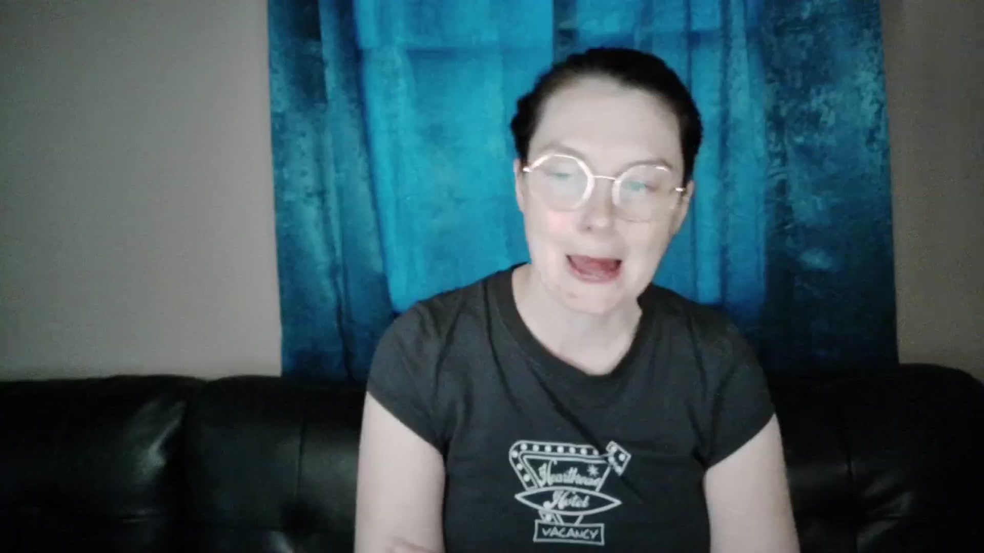 Gallery image thumbnail from Ivorysunday's myfreecams stream on, 04/07/2026, 20:49 image 15 of 20