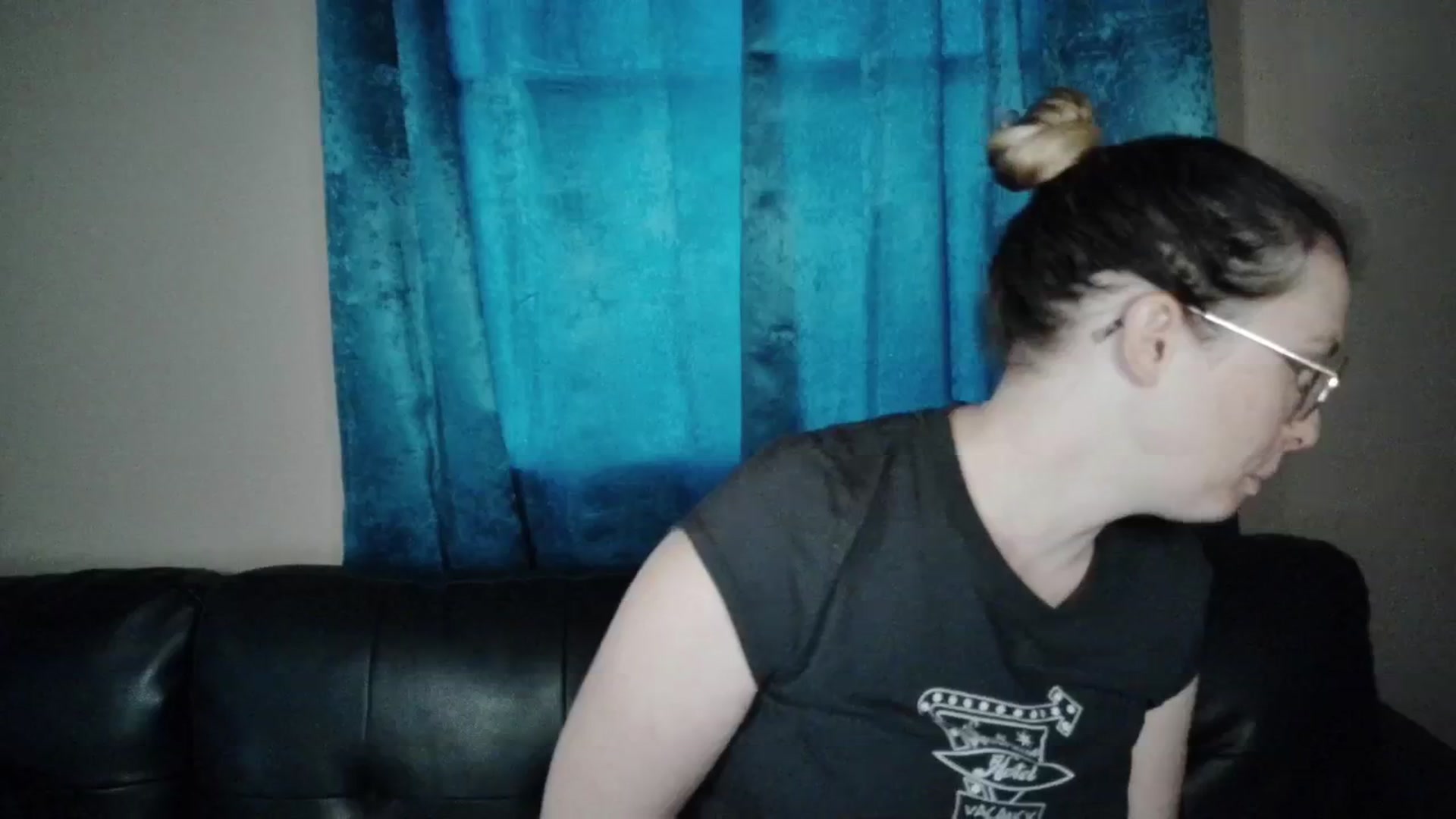 Gallery image thumbnail from Ivorysunday's myfreecams stream on, 04/07/2026, 20:49 image 14 of 20