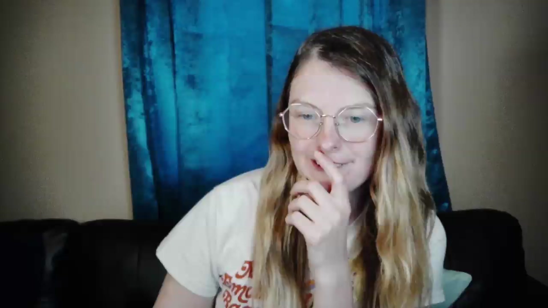 Gallery image thumbnail from Ivorysunday's myfreecams stream on, 05/11/2026, 20:17 image 2 of 20