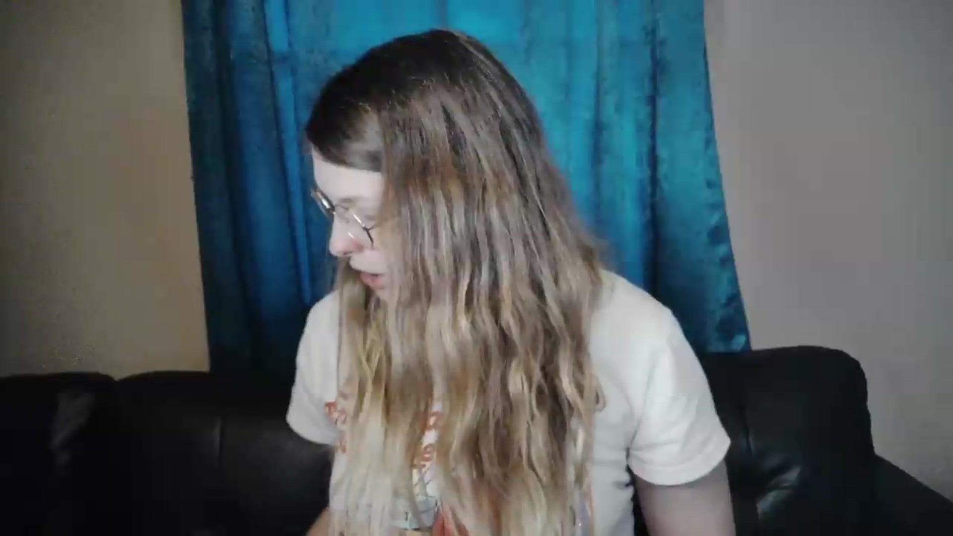Gallery image thumbnail from Ivorysunday's myfreecams stream on, 05/11/2026, 20:17 image 18 of 20
