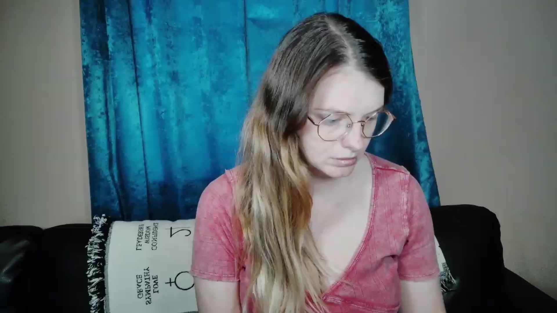 Gallery image thumbnail from Ivorysunday's myfreecams stream on, 05/12/2026, 17:27 image 10 of 20