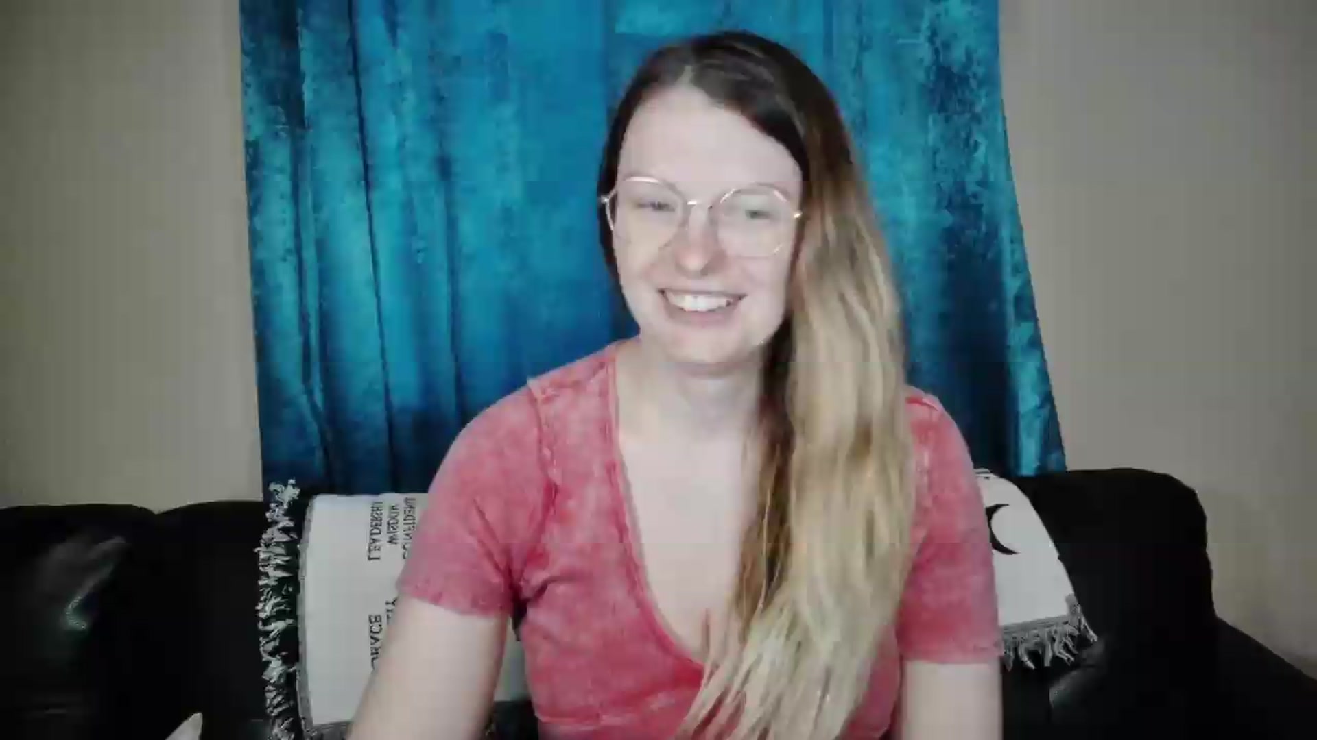 Gallery image thumbnail from Ivorysunday's myfreecams stream on, 05/12/2026, 17:27 image 19 of 20