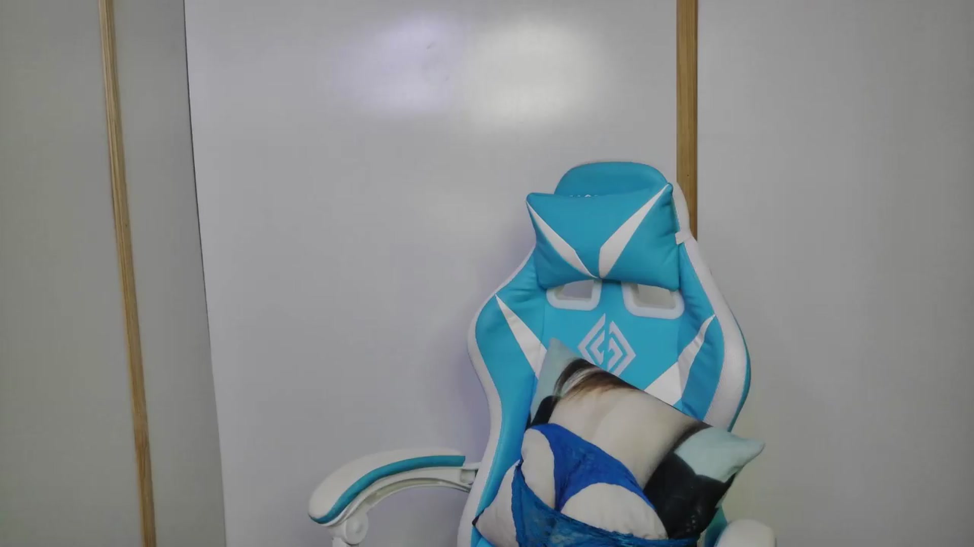 Gallery image thumbnail from Ivorysunday's myfreecams stream on, 08/07/2026, 19:29 image 3 of 20