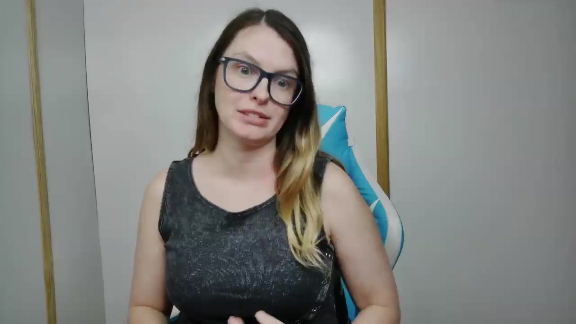 Gallery image thumbnail from Ivorysunday's myfreecams stream on, 08/10/2026, 24:02 image 15 of 20