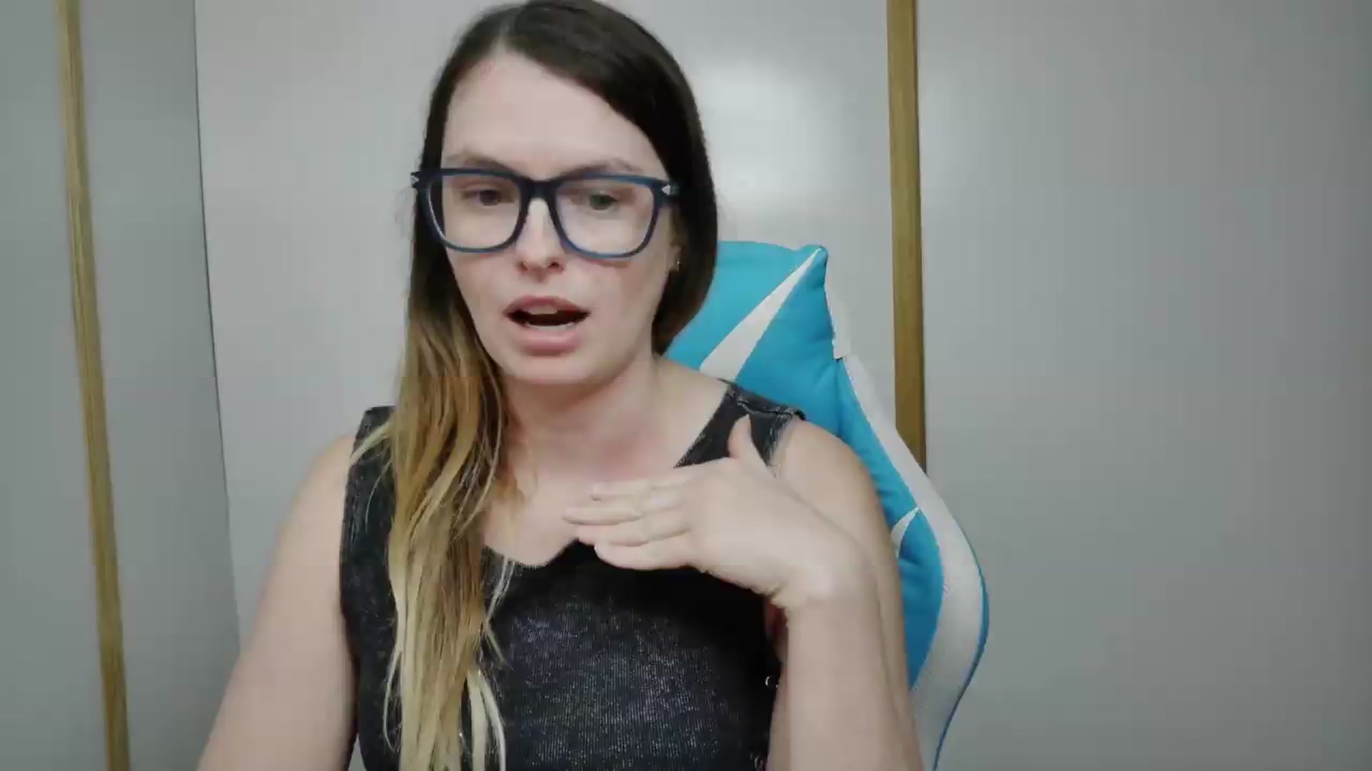 Gallery image thumbnail from Ivorysunday's myfreecams stream on, 08/10/2026, 24:02 image 11 of 20