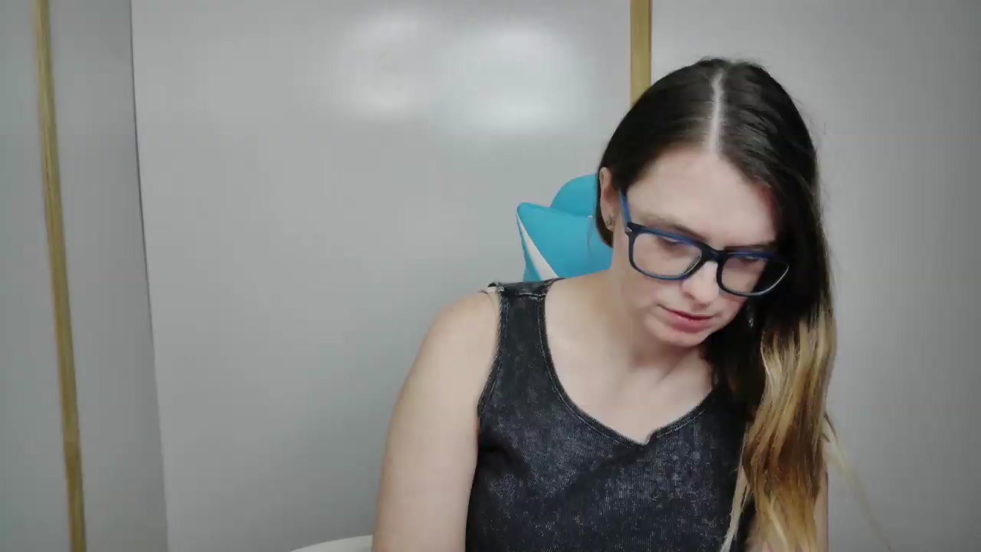 Gallery image thumbnail from Ivorysunday's myfreecams stream on, 08/10/2026, 01:25 image 9 of 20