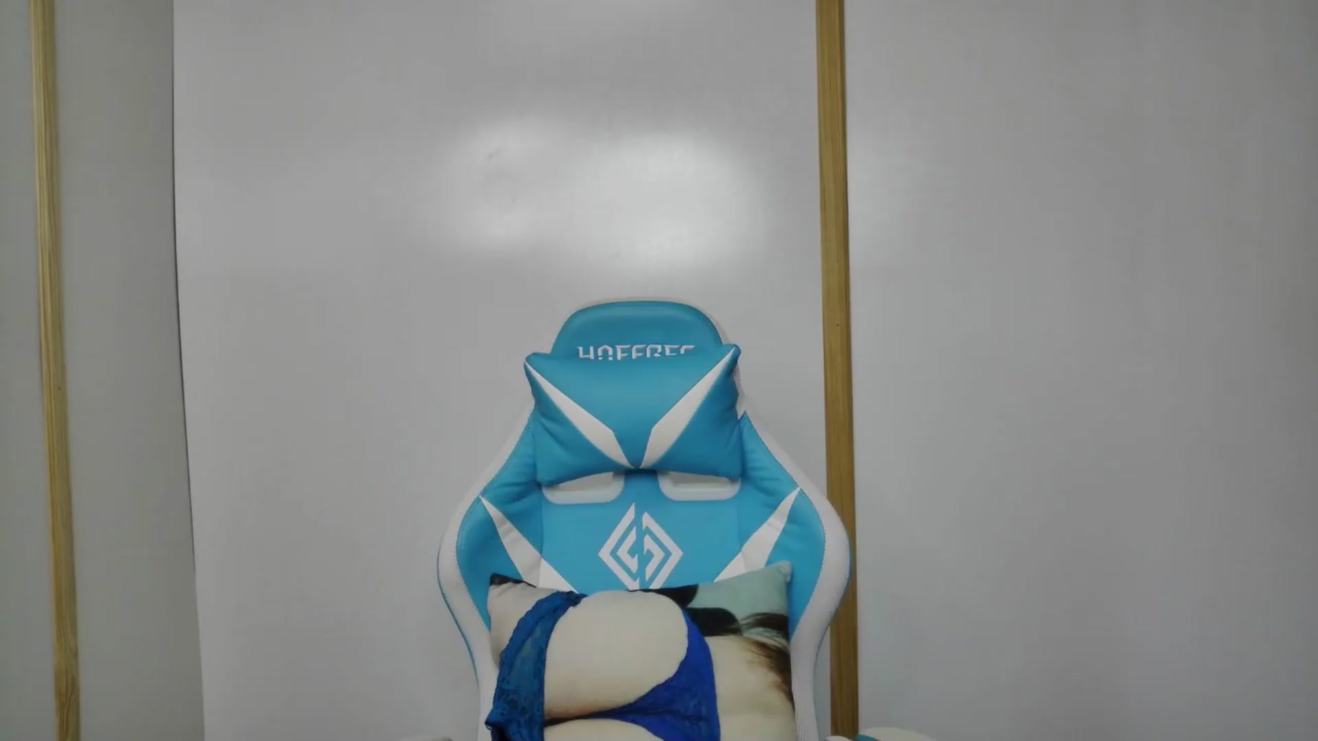 Gallery image thumbnail from Ivorysunday's myfreecams stream on, 08/13/2026, 15:37 image 20 of 20