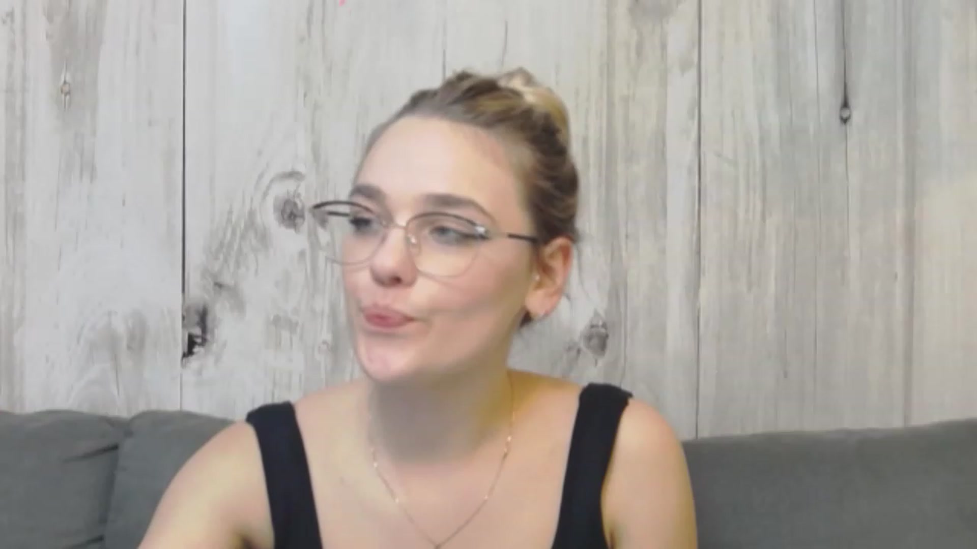 Gallery image thumbnail from IvyBabby's myfreecams stream on, 11/16/2022, 18:32 image 4 of 20