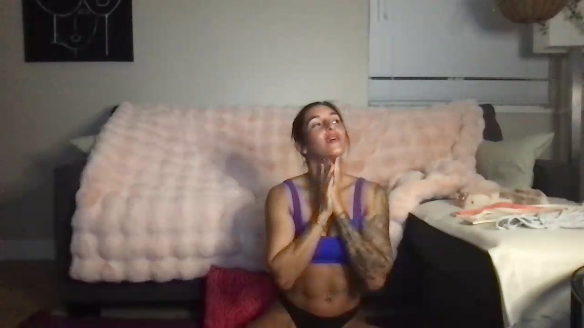 Gallery image thumbnail from IvyBaby4's myfreecams stream on, 08/01/2026, 06:34 image 8 of 20