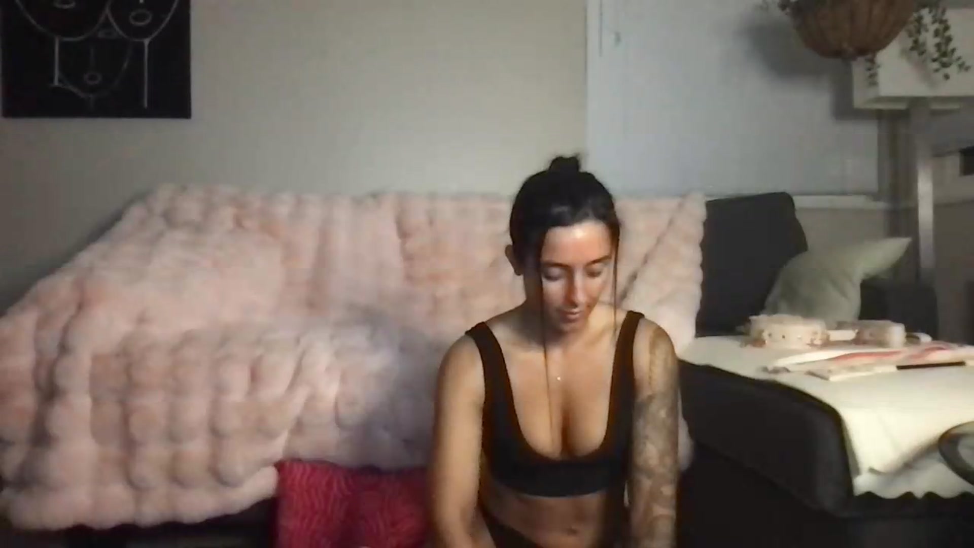 Gallery image thumbnail from IvyBaby4's myfreecams stream on, 08/16/2026, 05:48 image 17 of 20