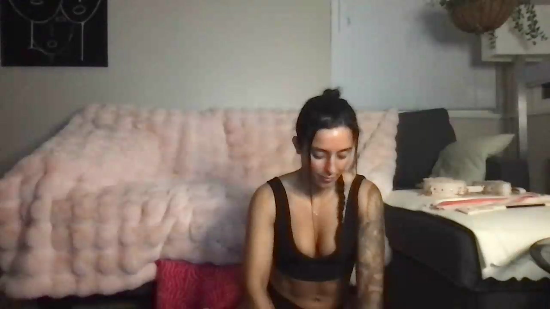 Gallery image thumbnail from IvyBaby4's myfreecams stream on, 08/16/2026, 05:48 image 13 of 20