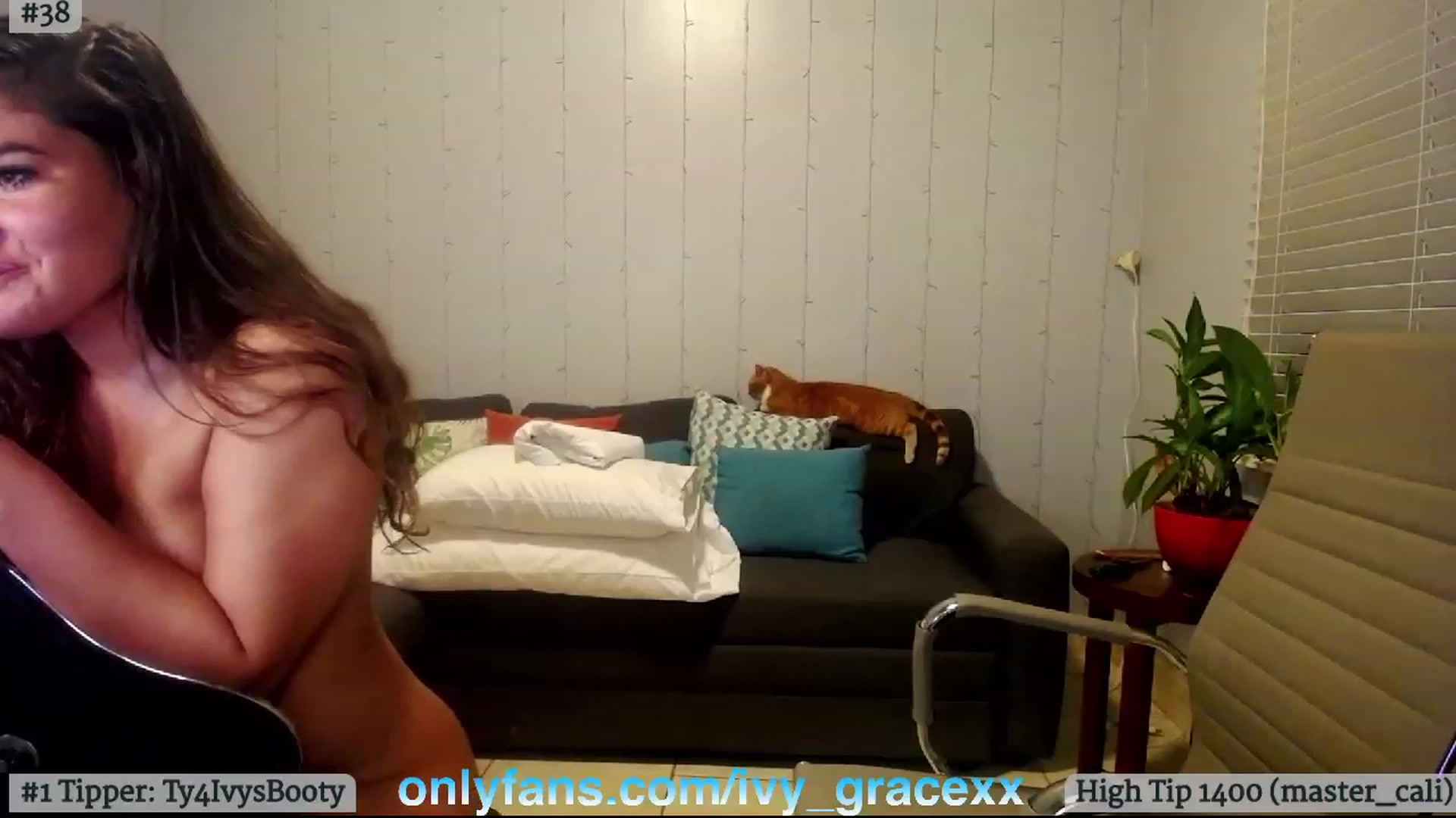 Gallery image thumbnail from IvyGrace's myfreecams stream on, 05/31/2023, 06:26 image 10 of 20