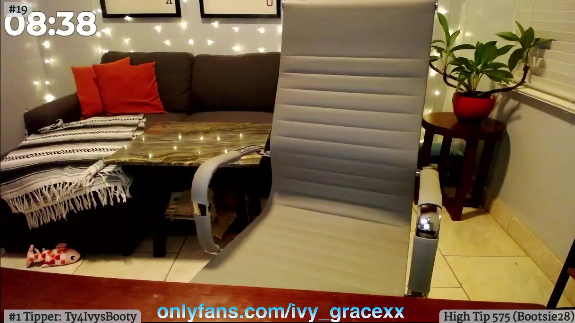 Gallery image thumbnail from IvyGrace's myfreecams stream on, 06/17/2023, 05:15 image 7 of 20
