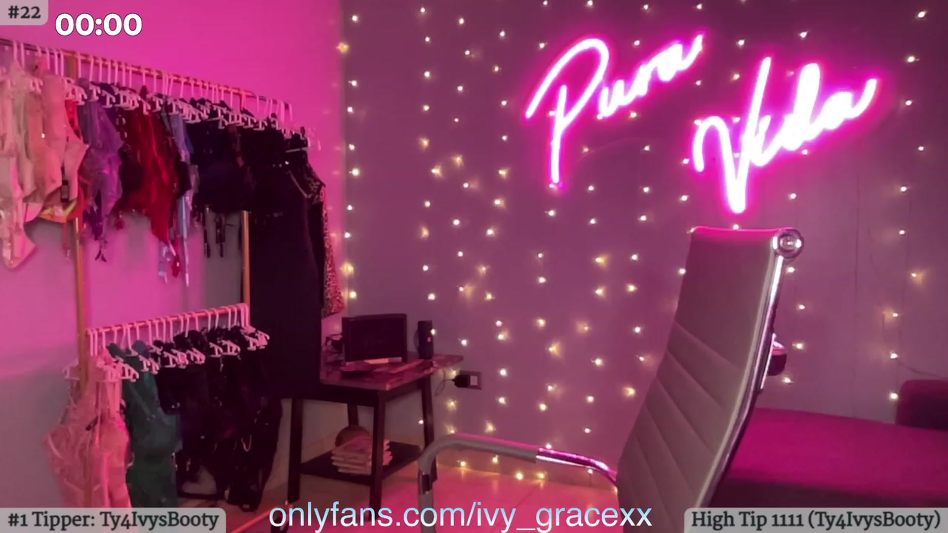 Gallery image thumbnail from IvyGrace's myfreecams stream on, 09/14/2023, 05:03 image 19 of 20