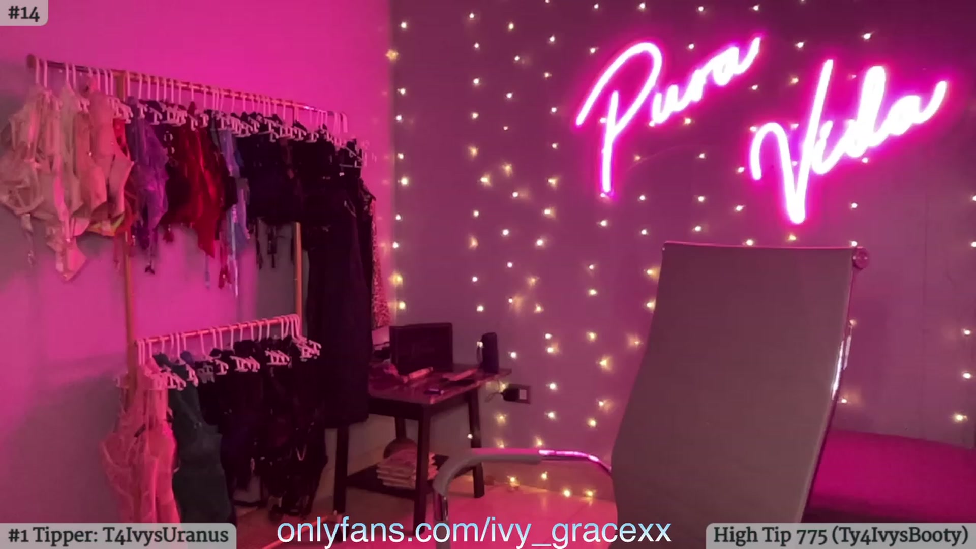 Gallery image thumbnail from IvyGrace's myfreecams stream on, 09/18/2023, 03:40 image 17 of 20