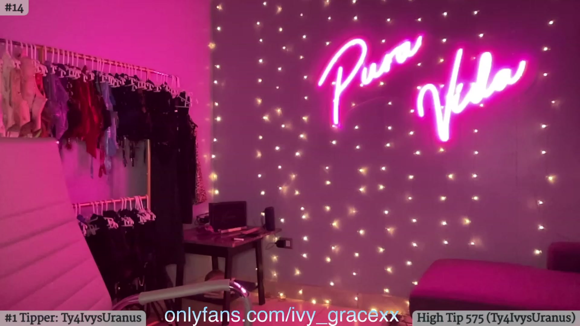 Gallery image thumbnail from IvyGrace's myfreecams stream on, 09/19/2023, 06:56 image 2 of 20