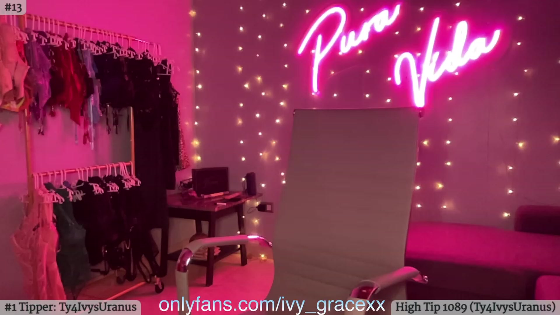 Gallery image thumbnail from IvyGrace's myfreecams stream on, 09/19/2023, 06:58 image 19 of 20