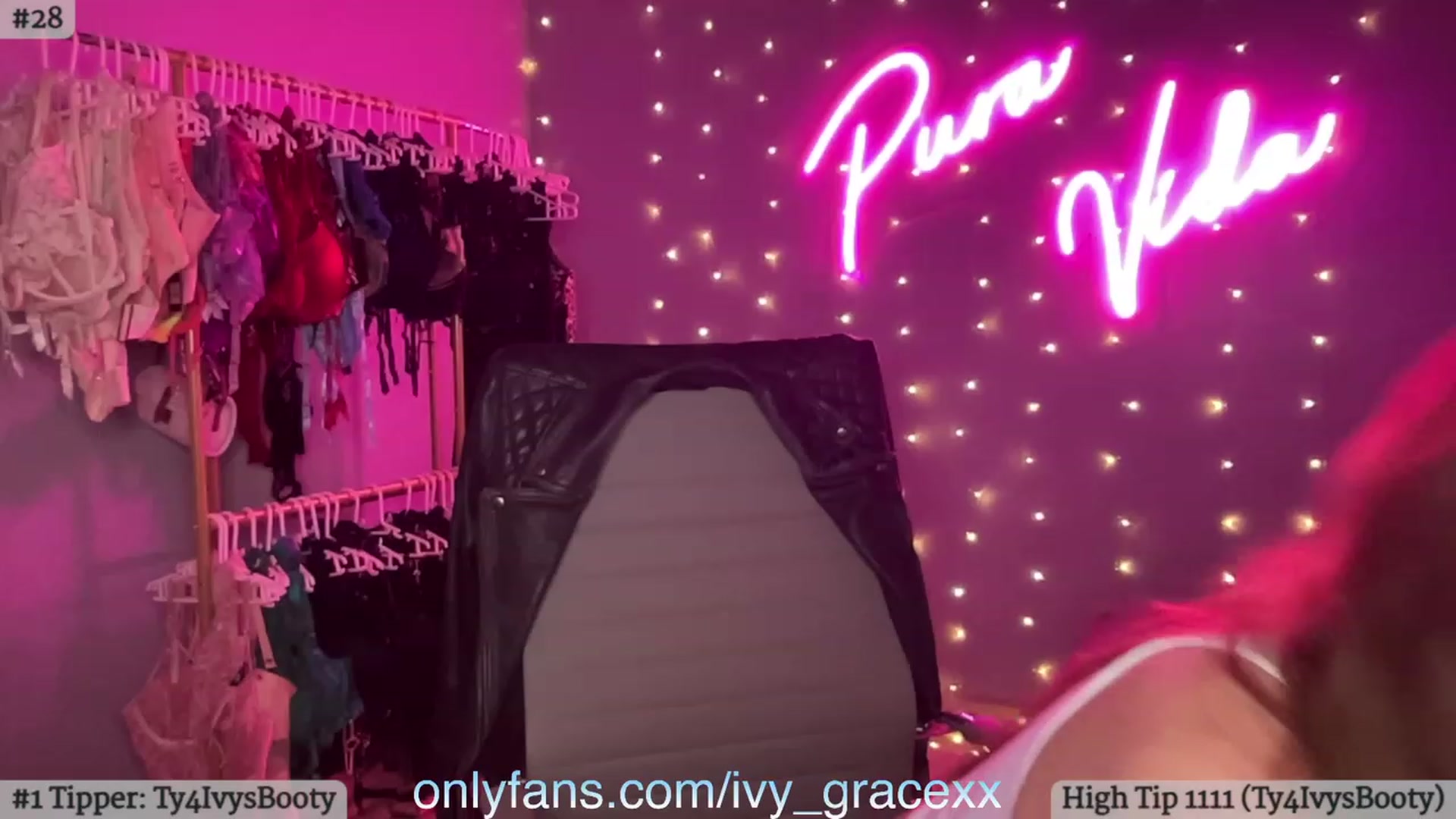 Gallery image thumbnail from IvyGrace's myfreecams stream on, 10/06/2023, 06:22 image 20 of 20