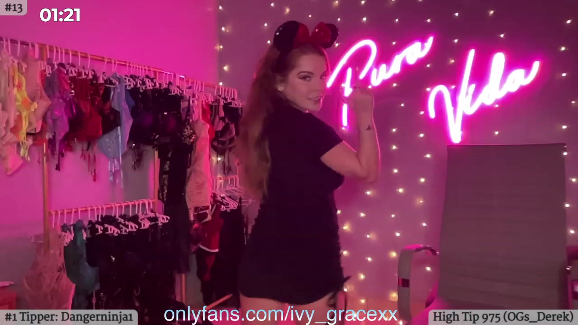 Gallery image thumbnail from IvyGrace's myfreecams stream on, 10/20/2023, 01:34 image 9 of 20