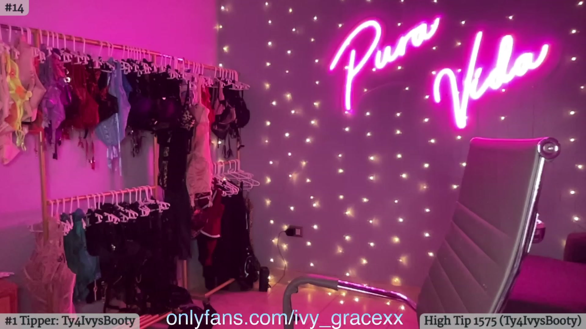 Gallery image thumbnail from IvyGrace's myfreecams stream on, 10/20/2023, 02:21 image 1 of 20