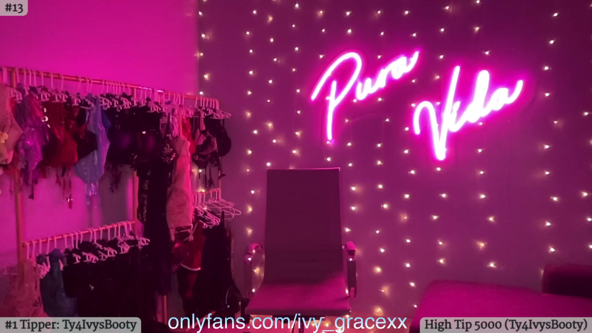 Gallery image thumbnail from IvyGrace's myfreecams stream on, 10/20/2023, 06:15 image 16 of 20