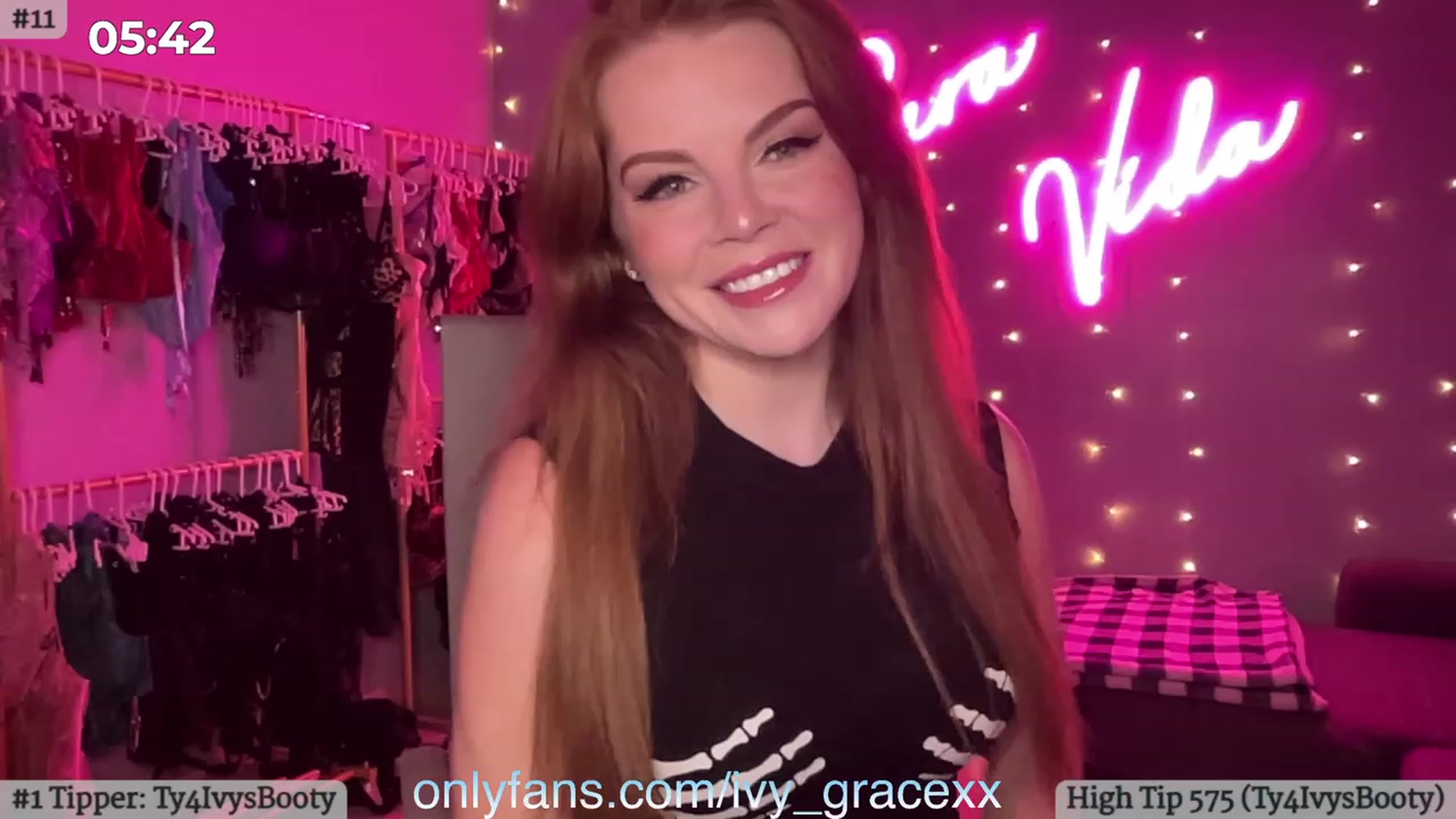 Gallery image thumbnail from IvyGrace's myfreecams stream on, 10/24/2023, 04:00 image 1 of 20