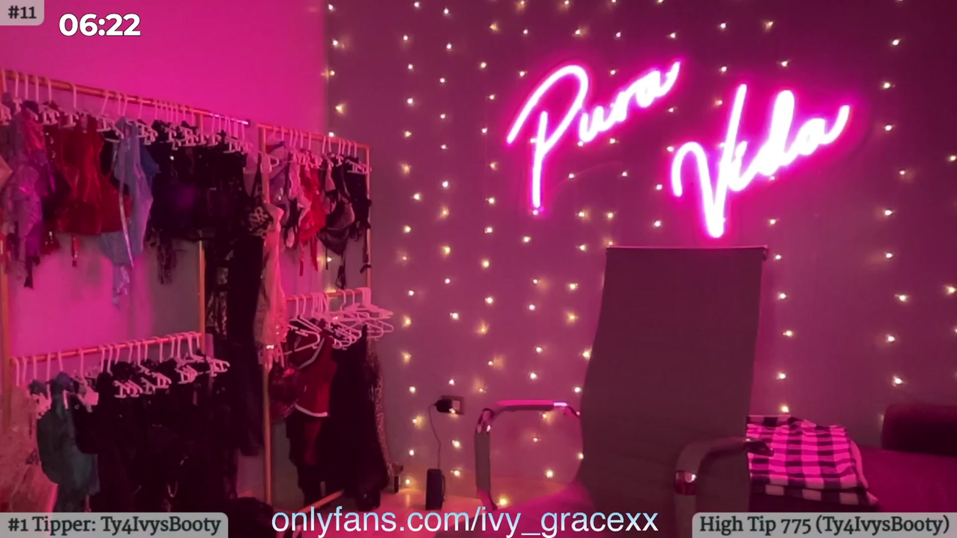 Gallery image thumbnail from IvyGrace's myfreecams stream on, 10/24/2023, 04:00 image 6 of 20