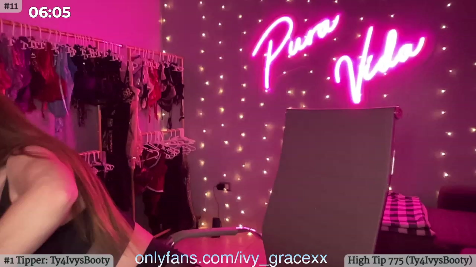 Gallery image thumbnail from IvyGrace's myfreecams stream on, 10/24/2023, 04:00 image 13 of 20