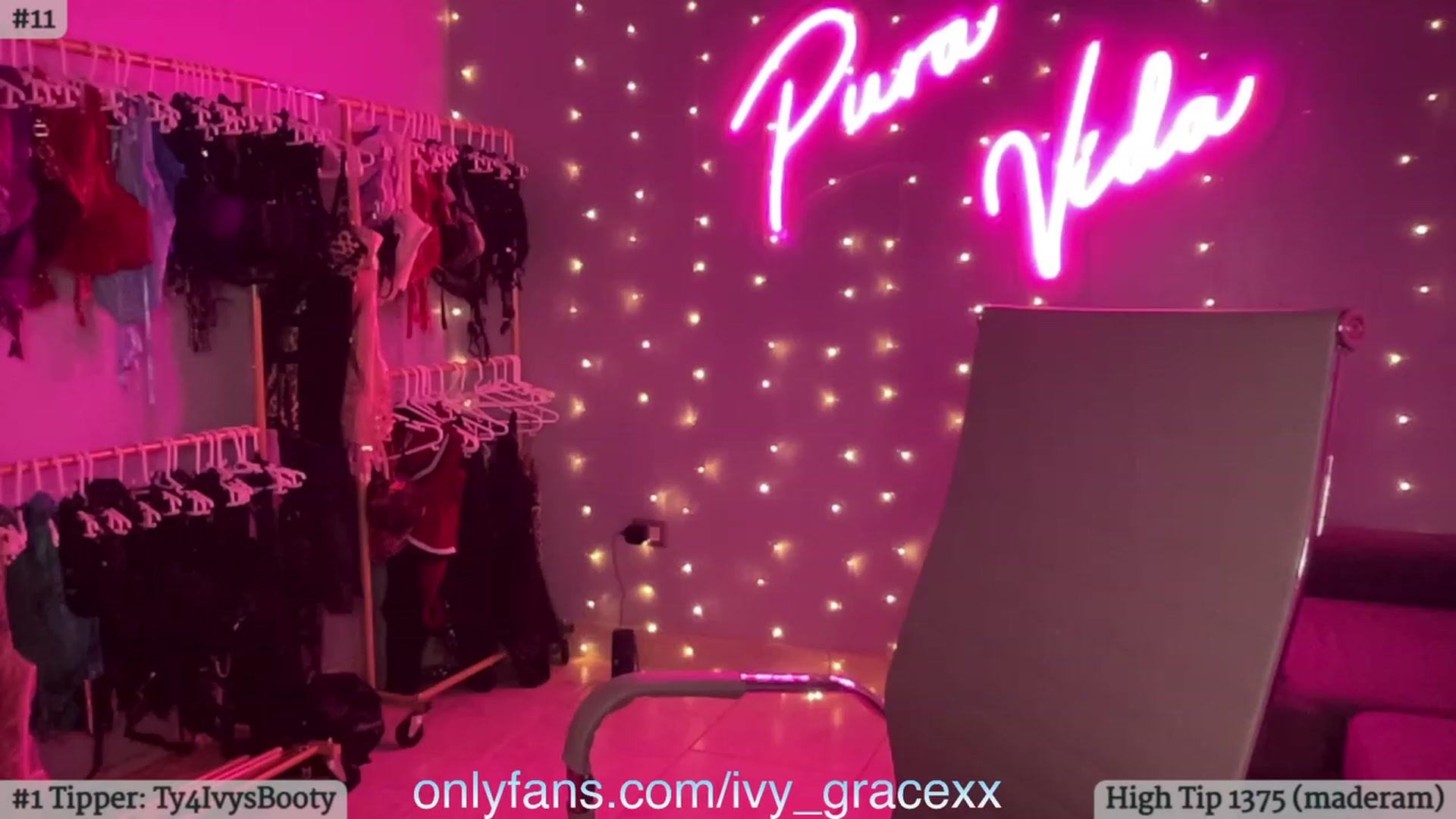 Gallery image thumbnail from IvyGrace's myfreecams stream on, 10/25/2023, 06:02 image 19 of 20