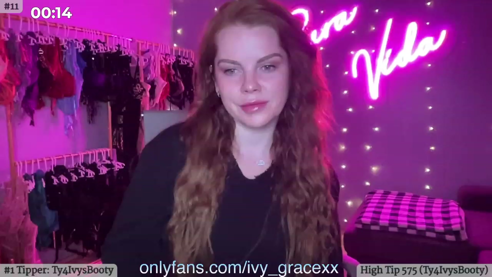 Gallery image thumbnail from IvyGrace's myfreecams stream on, 10/26/2023, 03:31 image 2 of 20