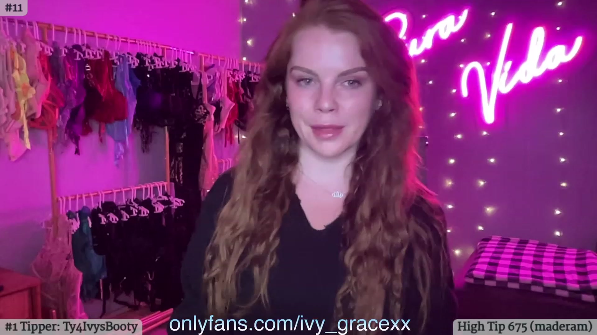 Gallery image thumbnail from IvyGrace's myfreecams stream on, 10/26/2023, 03:31 image 6 of 20