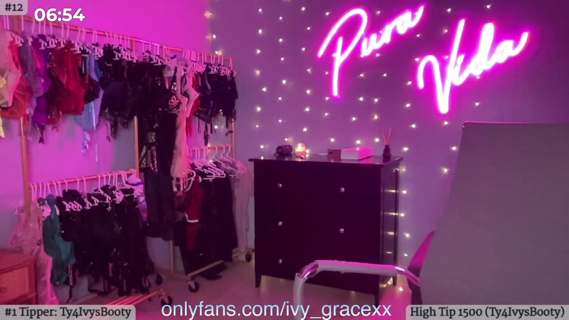 Gallery image thumbnail from IvyGrace's myfreecams stream on, 11/01/2023, 07:06 image 11 of 20
