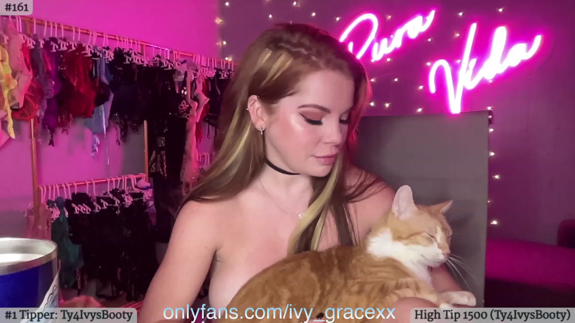 Gallery image thumbnail from IvyGrace's myfreecams stream on, 11/01/2023, 07:27 image 17 of 20