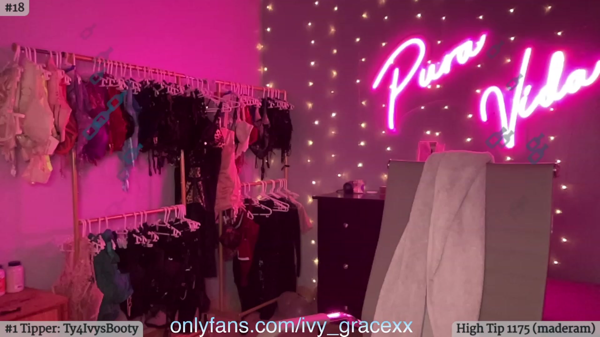 Gallery image thumbnail from IvyGrace's myfreecams stream on, 11/17/2023, 06:47 image 13 of 20