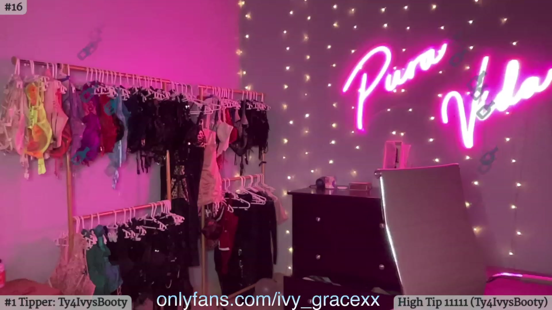 Gallery image thumbnail from IvyGrace's myfreecams stream on, 11/18/2023, 05:03 image 16 of 20