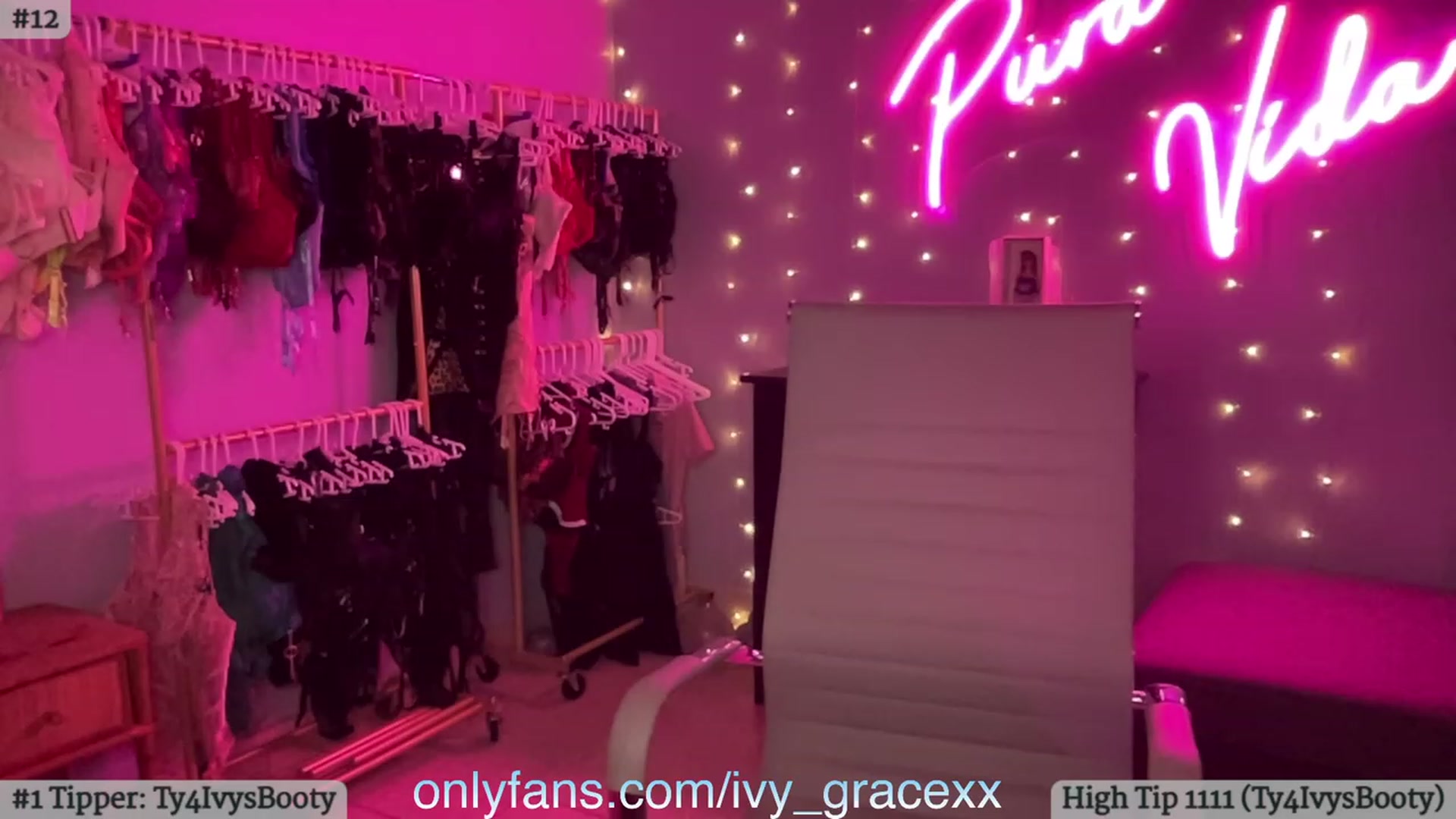 Gallery image thumbnail from IvyGrace's myfreecams stream on, 11/26/2023, 07:24 image 12 of 20