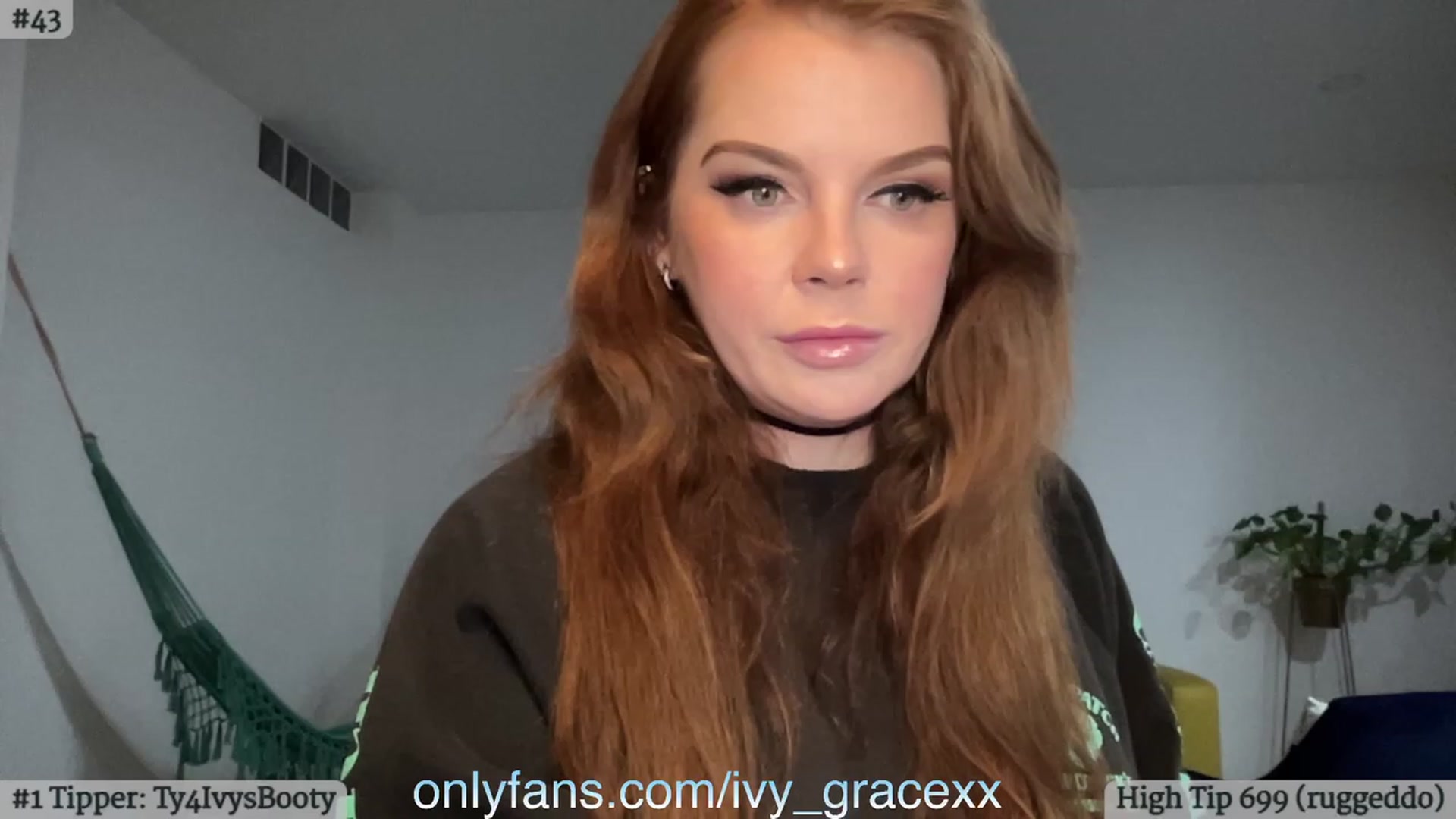 Gallery image thumbnail from IvyGrace's myfreecams stream on, 12/16/2023, 07:41 image 7 of 20
