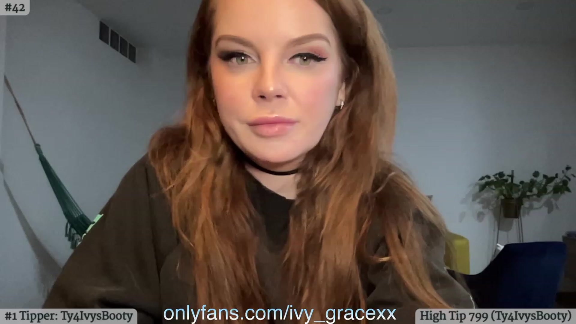 Gallery image thumbnail from IvyGrace's myfreecams stream on, 12/16/2023, 07:41 image 17 of 20